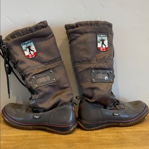 Lightly Worn Pajar Gray Lace-Up Winter Boots